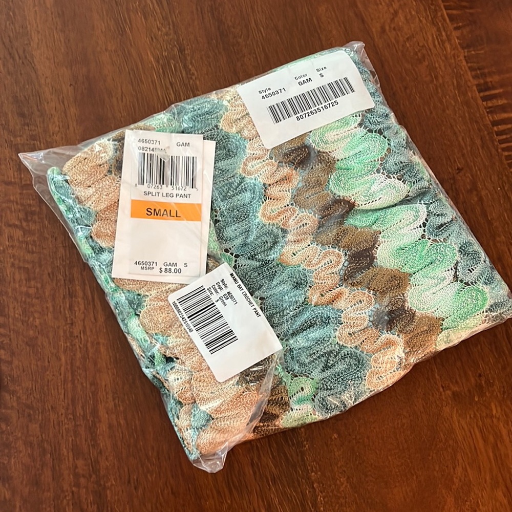 NWT Becca Manu Bay Knit Cover-Up Pants - Picture 2 of 4